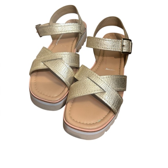 DONALD J PLINER Leather Platino Strap Sandals Size 8 Gold Sparkle Lug Sole EUC - Picture 8 of 17